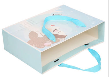 Fashionable Paper Shopping Bags Art Paper Material Any Logo Available supplier