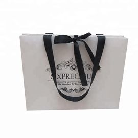 Fashionable Paper Bags With Logo Printed Customized Size High Toughness supplier