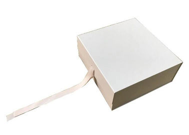 Fashionable Ribbon Tie Gift Box , Personalised Packaging Boxes Custom Logo supplier