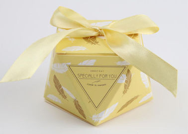 Novel Elegant Wedding Favor Candy Boxes Weight 7g Different Colors Available supplier