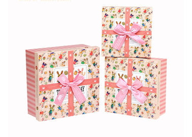 Eco Friendly Paperboard Gift Boxes , Luxury Finishes Custom Logo Gift Boxes supplier