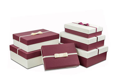Eco Friendly Paperboard Gift Boxes , Luxury Finishes Custom Logo Gift Boxes supplier