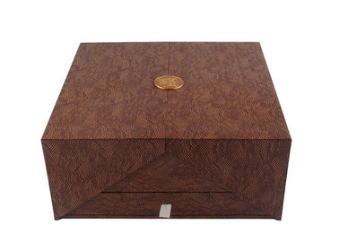 Art Paper Luxury Gift Packaging Boxes Matt Lamitnation Surface Finish supplier