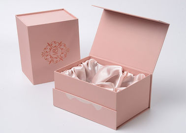 Handmade Beautiful Pink Gift Box , Magnetic Paper Box Simple Recyclable supplier