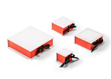 Thickness 2mm Luxury Gift Packaging Boxes Flip Top Ribbon Closure For Jewelry supplier