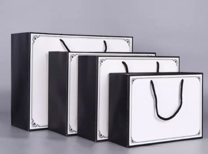 Customized Size Luxury Carrier Bags , Eco Friendly Gift Bags Offset Printing supplier