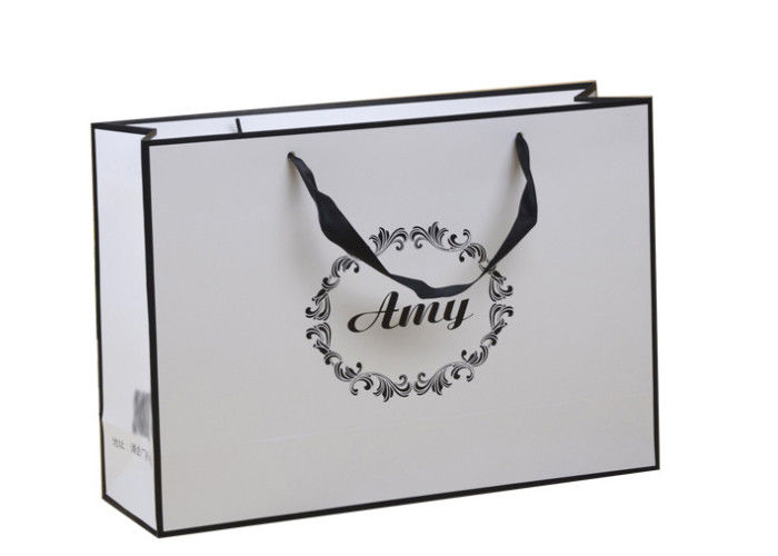 Modern Design Paper Shopping Bags Material 200g - 350g White Card Paper supplier